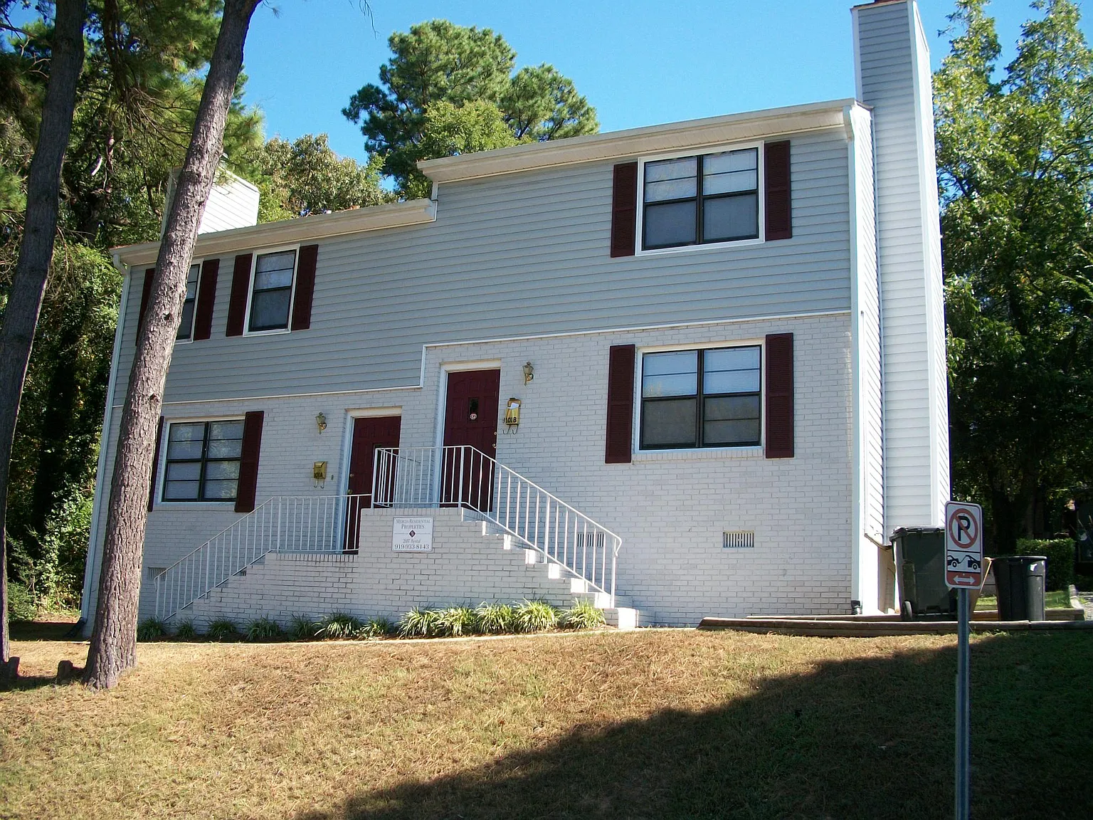 3 bed, 1.5 bath, 2352 sqft, $3,250 — Photo 1