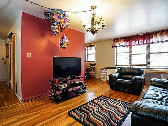 5th image of 1275 E 51st St APT 5C