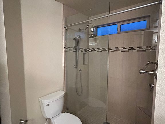 5th image of 1120 N Val Vista Dr Unit 82