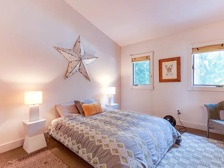 175 Warfield Way — Photo 9