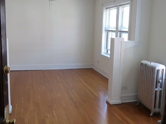 4th image of 4846-52 W Hutchinson St #4848-3B