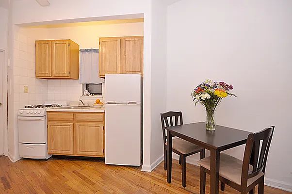 Sold by Andrew J. Markowitz Real Estate, LLC  | media 7