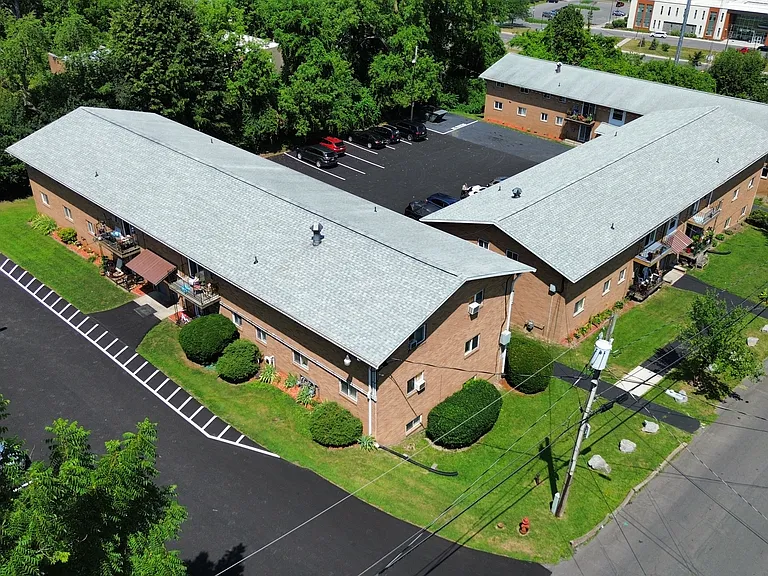 Dewitt View Apartments — Photo 20
