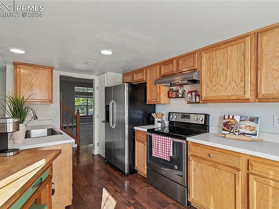 4th image of 8755 Boxelder Dr