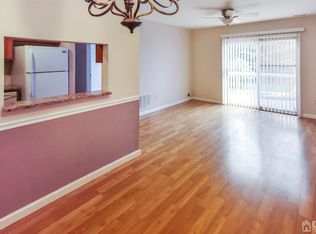 111 Applegate Ln, East Brunswick, NJ 08816