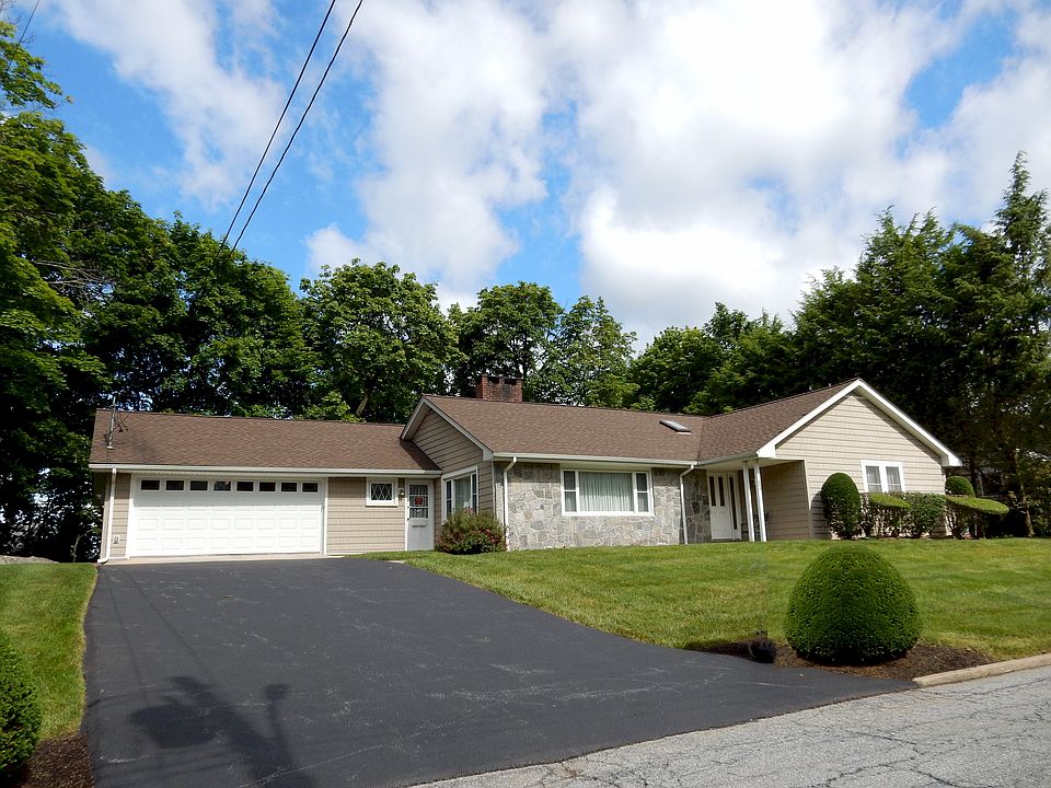 1st image of 53 Browning Dr
