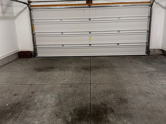 3rd image of 1735 Park Terrace Ln