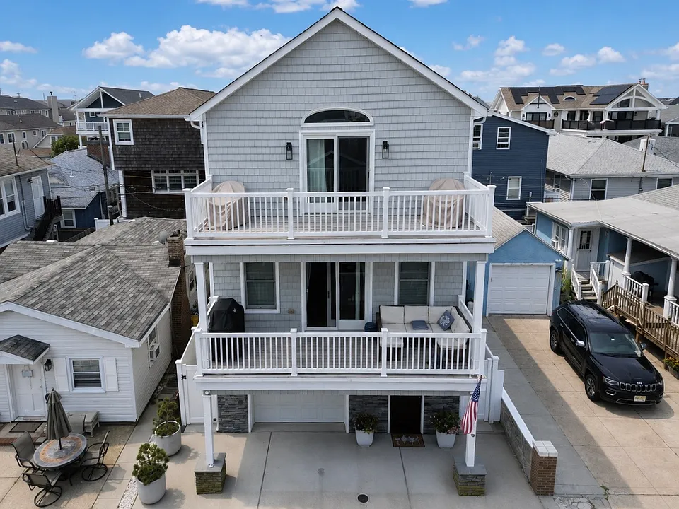 41 Nebraska St