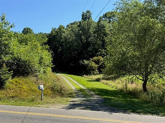 3rd image of 735 Weaver Ford Road