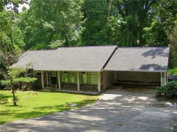 2831 Old Norcross Rd, Tucker, GA 30084