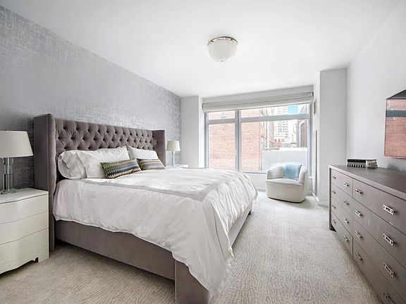 5th image of 400 E 67th St APT 5G