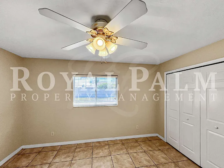 208 SE 17th St — Photo 20