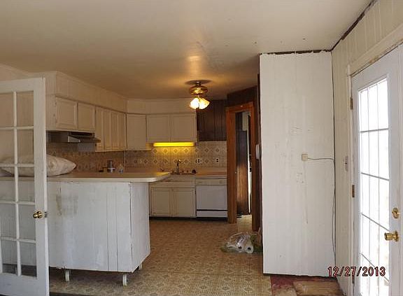 KITCHEN AND DINING ROOM
