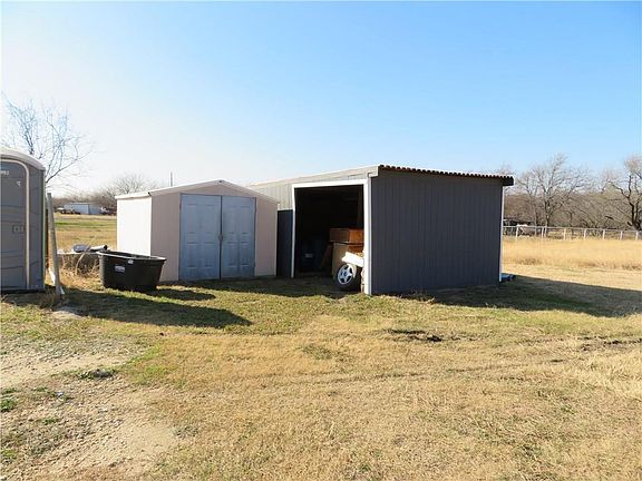 4th image of 8901 Rolling Trails Ct
