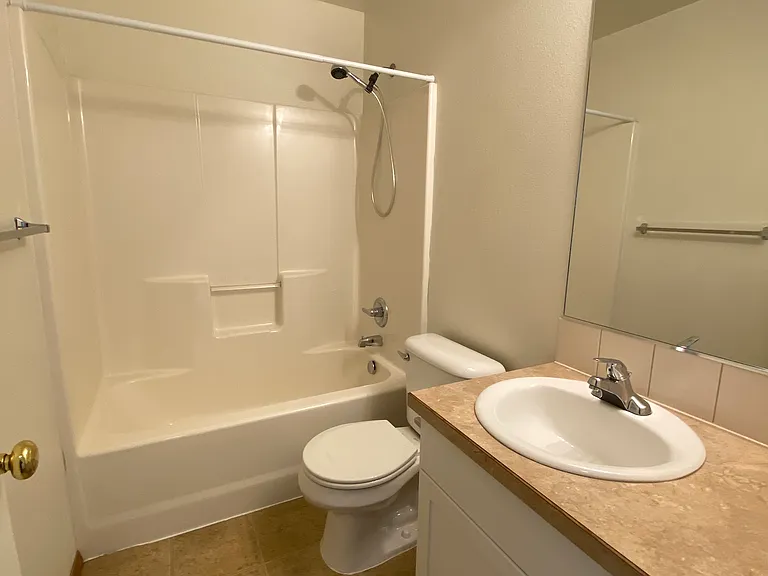 2862 SW Indian Cir — Photo 11