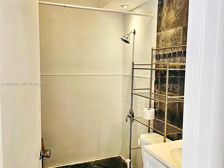 1441 Lincoln Rd #212 — Photo 7