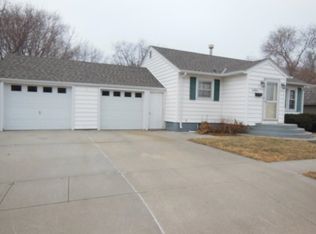 207 10th St, Stanton, NE 68779