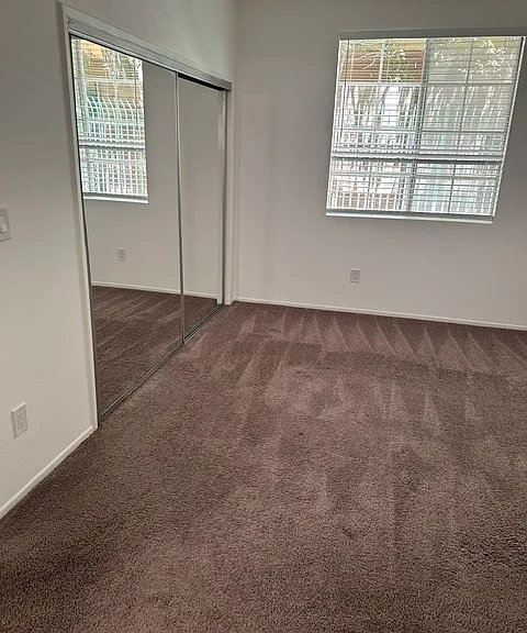 Brentwood Apartments — Photo 8