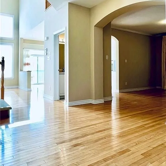 195 Keyrock Dr — Photo 10