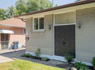 29 Stoney Creek Dr, Toronto, ON M1E 3L2