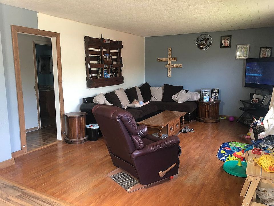 1st image of 532 7th Ave N