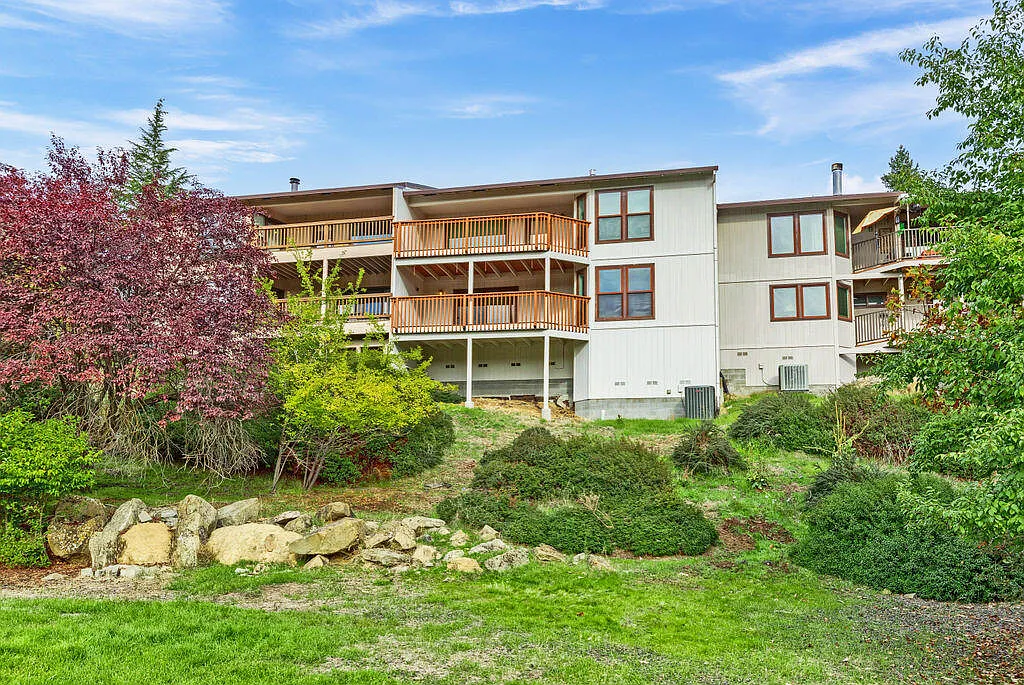 274 Mount Echo Dr photo 1