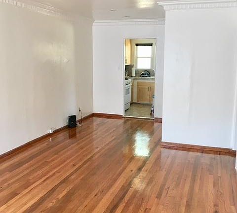 4th image of 10224 S 8th Ave