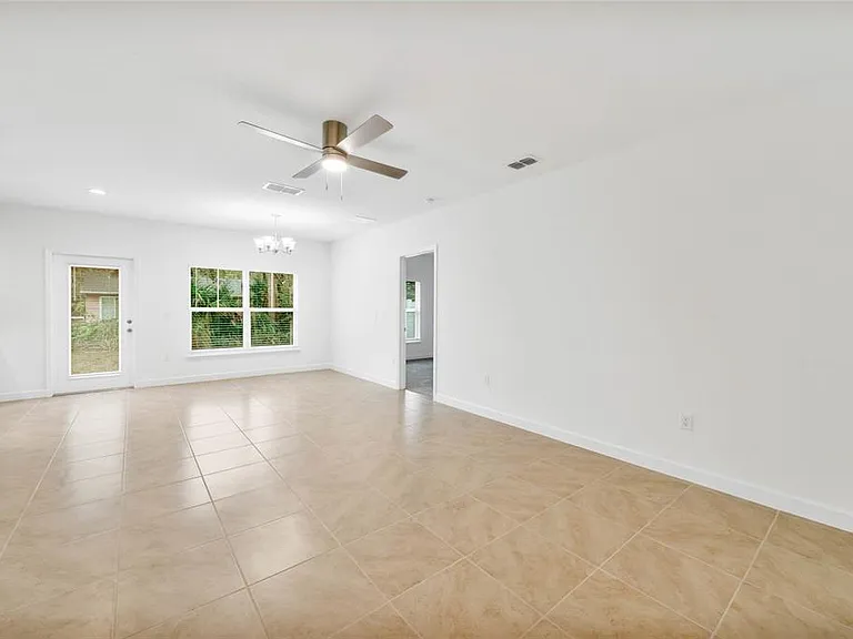 1308 Bond — Photo 3