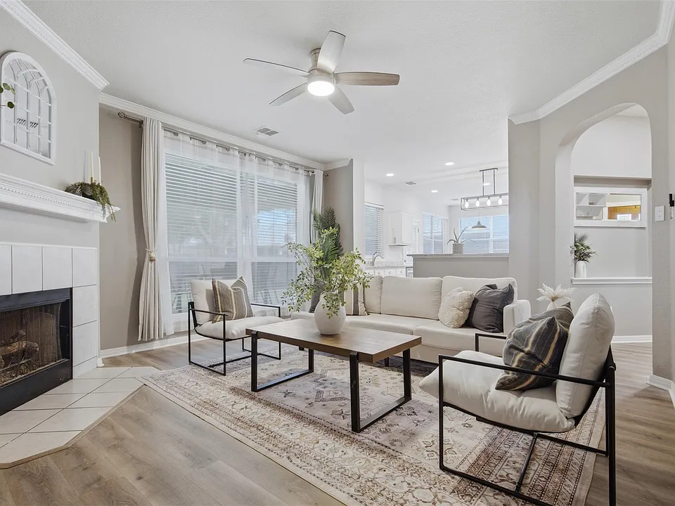 2903 Pioneer Way