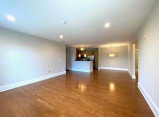 601 Finsbury St APT 305, Durham, NC 27703
