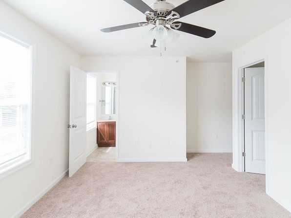 116 Breezewood Dr #116