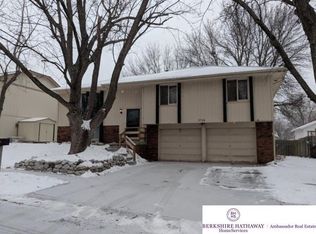 2718 N 129th Cir, Omaha, NE 68164