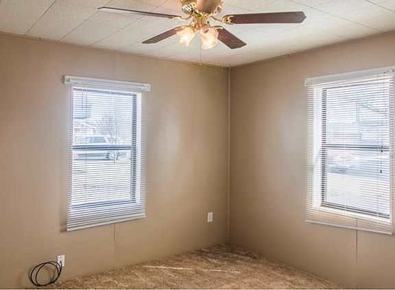 5th image of 1711 La Casa Dr