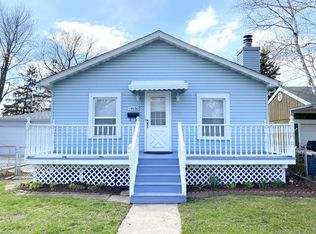 15030 Lawndale Ave, Midlothian, IL 60445