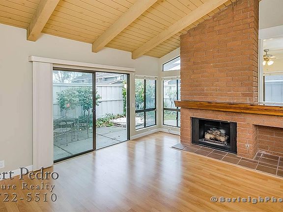 4th image of 32 Admiralty Pl