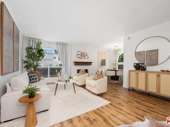 8149 Manitoba St APT 1, Playa Del Rey, CA 90293