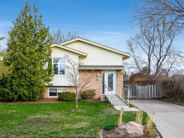 1164 Brookview Cres, Windsor, ON N8W 5H5
