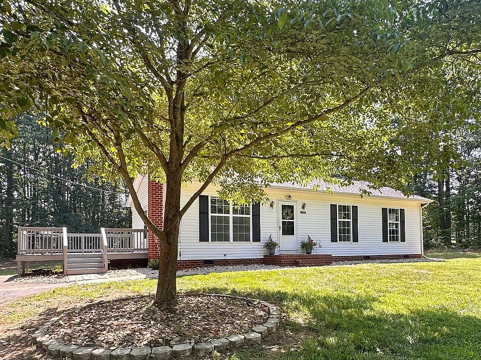 1st image of 252 Evergreen Rd