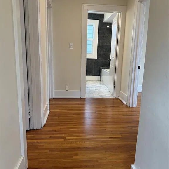 1504 Elsmere Ave — Photo 11