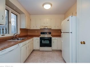 463 Dowd Ave, Canton, CT 06019