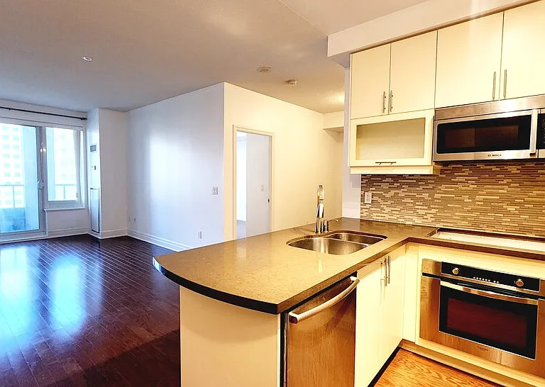35 Balmuto St #1210 — Photo 7
