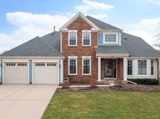 1827 Bangor Ln, Elk Grove Village, IL 60007