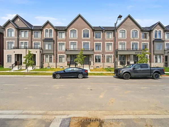 15 Camino Real Dr, Caledon, ON L7C 4L8
