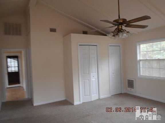 4th image of 418 NE 79th St