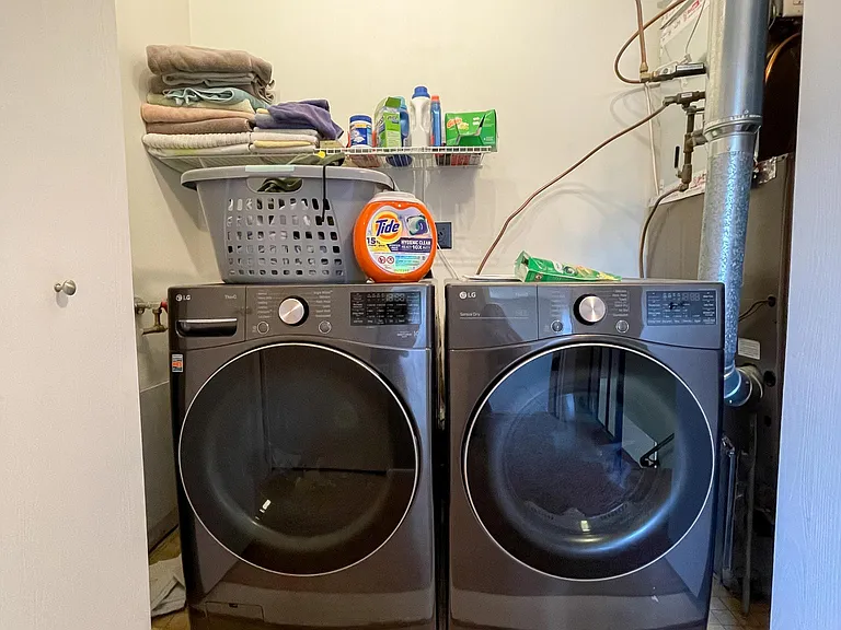 2022, LG Steam Washer and Gas Steam Dryer