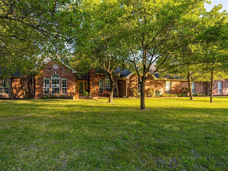 1st image of 120 Greenbriar