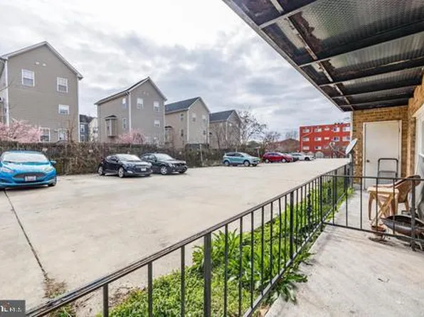 5009 D St SE APT 101, Washington, DC 20019