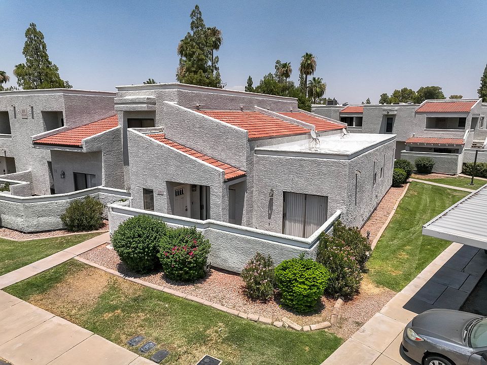 1st image of 850 S River Dr #3