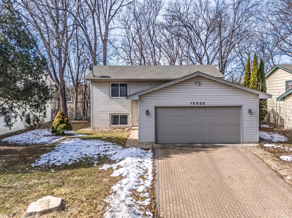 10520 Unity St NW, Coon Rapids, MN 55433