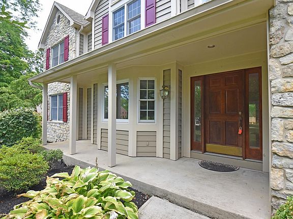 3rd image of 8043 Chestershire Dr